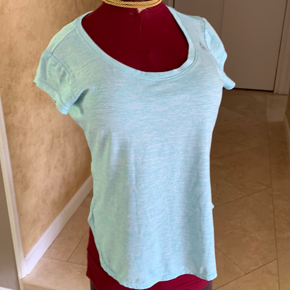 Reebok Workout Top S EUC